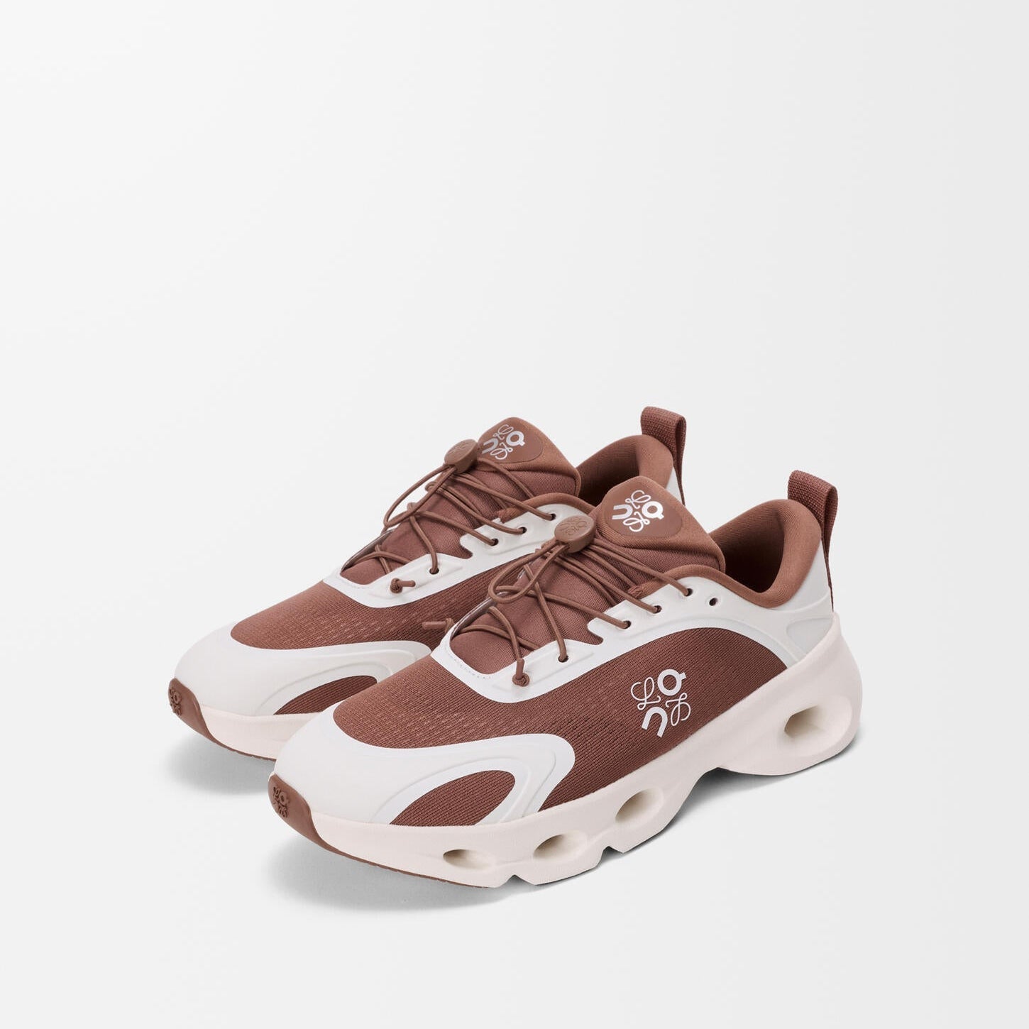Loewe x ON Cloudsolo (Taupe/Eggshell)