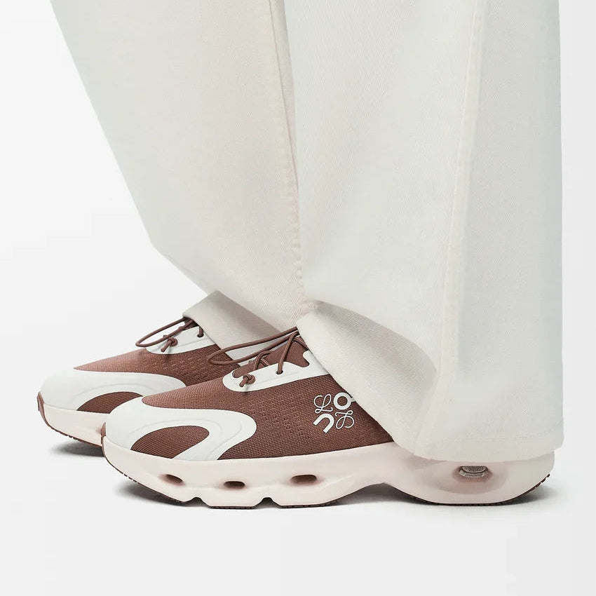 Loewe x ON Cloudsolo (Taupe/Eggshell)
