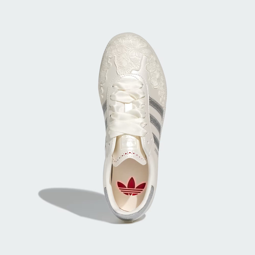 SAMBA OG SHOES Chalk White / Silver Metallic