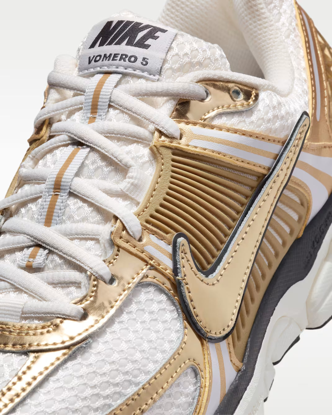 Zoom Vomero 5 Gold White